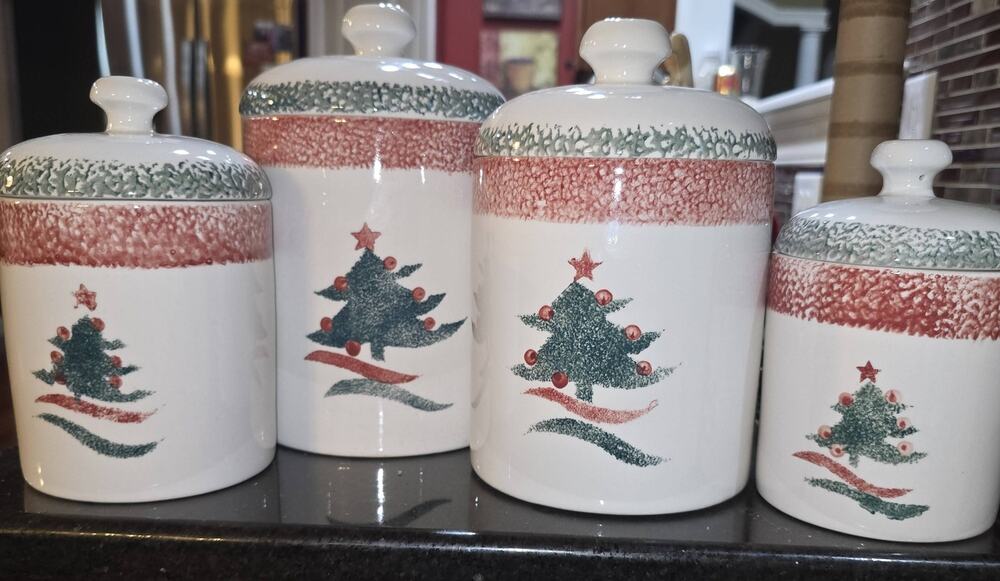 Gibson Christmas Star 4pc Ceramic Cylinder Canister Set, New in Box